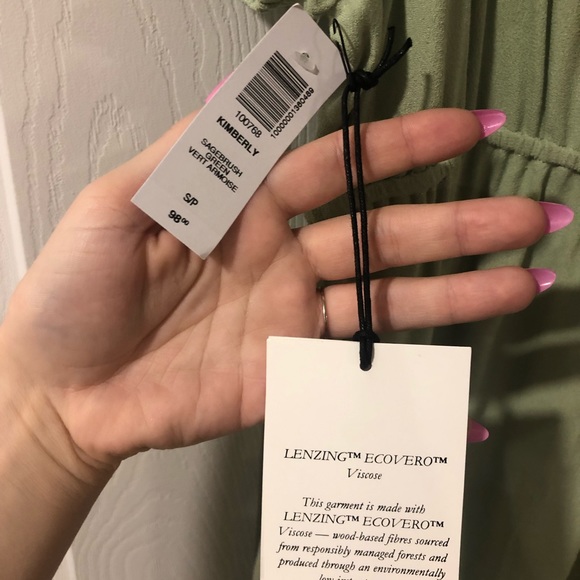 ARITZIA Kimberly dress SOLD OUT - Picture 3 of 3